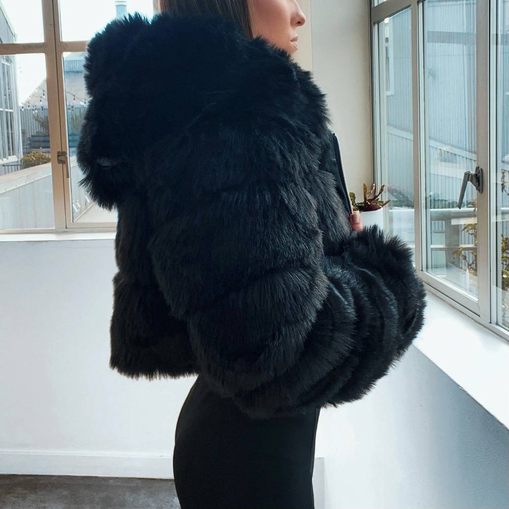 Private Label Black Faux Fur Jacket - Picture 2 of 3